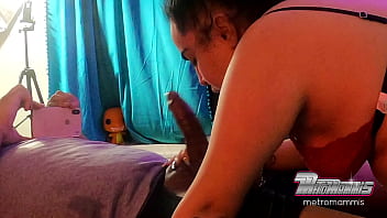 Brazilian sneakerhead auditions for 2 loads