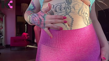 All you deserve for valentines day is my innie belly sunlit femdom finger fuck