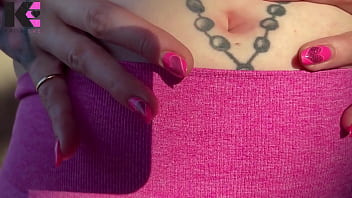 All you deserve for valentines day is my innie belly sunlit femdom finger fuck