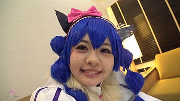 青髪獣人コスプレの可愛い女の子は、フェラチオマスター イントロ