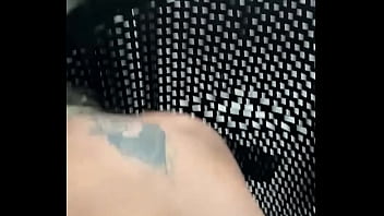 Comendo o cu da loirinha de férias na praia