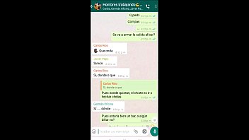 Pongo a mi esposa peda para que se la cojan mis amigos para despues despertarla y que disfrute de un rico gang bang