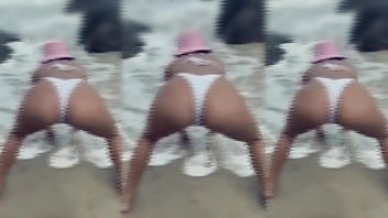 Fingi que estava d0rm d e fui surpreendida com negao dotado