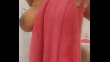 Hello du nouveau sur ma page arrive