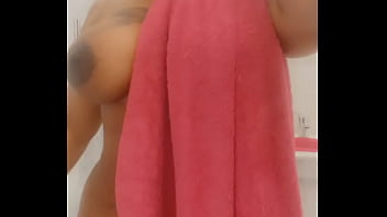 Hello du nouveau sur ma page arrive