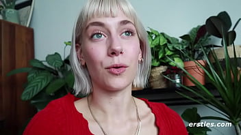 Stunning babe ulula gives us the full tour