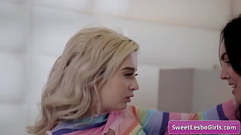 Watch natural busty lesbo girls kissing and licking their boobs and wet pussies