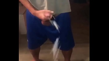 Se chegar 500 rt solto o vídeo esse jato de porra no fundo do meu cu