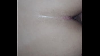 Hotwife peludinha quer que o marido soque gostoso na buceta ensopada