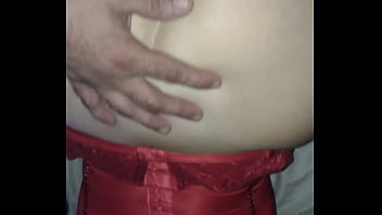 Hotwife peludinha quer que o marido soque gostoso na buceta ensopada