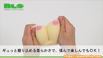 小振りながらしっかりおっぱいしています。モミモミしながら楽しいバスタイム