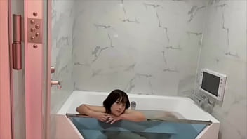 【女子大生のお風呂を覗き見】おっぱいとおまんこは念入りにいつも洗ってます