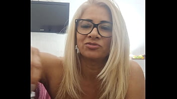 Estarei na quarta feira dia 27 08 25 às 18h30 no cine chupar todas as picas quero uns 20 machos no mínimo e os machos que comentaram nos vídeos de bukkake quero vocês todos