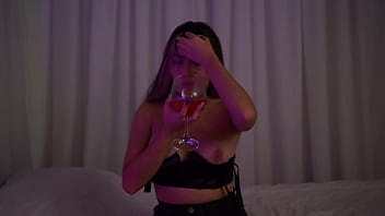 Beauiful colombian touching her pussy