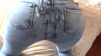 Great cumshot on my ass with jeans on i love having my whole body bathed in milk