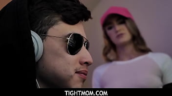 Teen stepsister kenzie madison sex with stepbrother juan "el caballo" loco while he plays video games