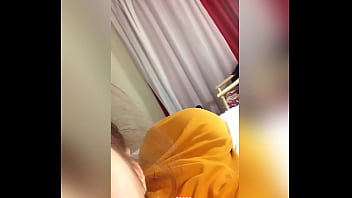 Petit twerk à l’hôtel