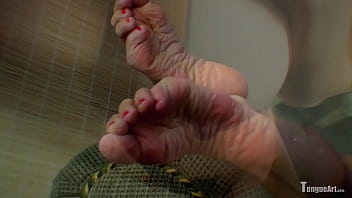 Asian pixie shows curves