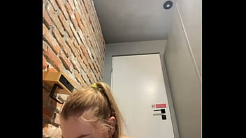 Hard fingering in the public