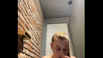 Hard fingering in the public