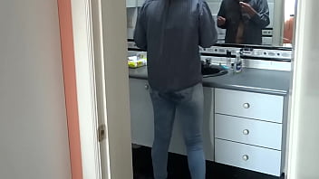 Great cumshot on stepmom's wonderful ass with her jeans on two cameras recording it