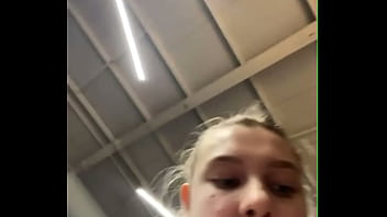 Natural tits bouncing so hot in gym