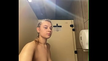 Natural tits bouncing so hot in gym