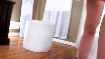 Roxanne rae all natural cutie huge cock pov blowjob and huge load messy cum facial