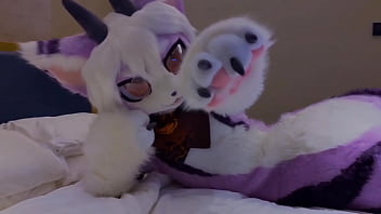 晚上了，快点到我身边来休息吧！