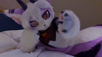 晚上了，快点到我身边来休息吧！