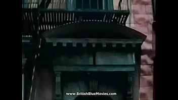 Huge cock retro fucks a 1970s slut in the bath