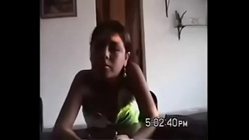 Le doy empleo y a cambio me da las nalgas Le doy empleo y a cambio me da las nalgas