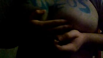 Mujer tetona dinero agregame i need money add me