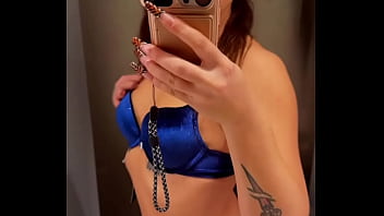 Petit shopping avant le salon de l'érotisme cette après midi tu viens me voir