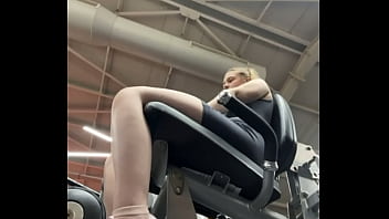 Gym girl fucking