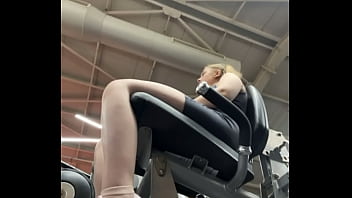 Gym girl fucking