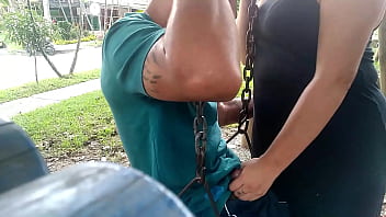 Se lo chupo en el parque video publico Se lo chupo en el parque video publico