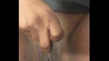 Pussy play with fingers