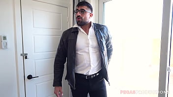 Pegas productions camille angel et ses gros seins baisée solide