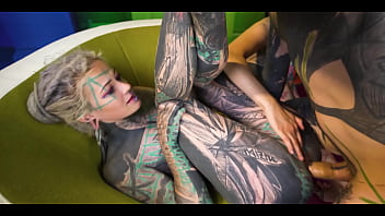 Alternative babe threesome with anal gaping and facial finish