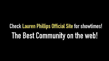 Lauren phillips & carmen valentina fuck each other in duo performance