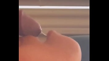 Apaixonada por picas que gozam muito gosto de leite farto