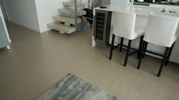 I wanted to play with a vibrator but he offered me his dick and i couldn't refuse