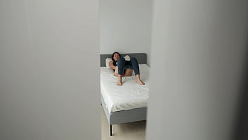 I wanted to play with a vibrator but he offered me his dick and i couldn't refuse