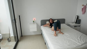 I wanted to play with a vibrator but he offered me his dick and i couldn't refuse