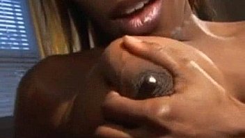 Thailand chick blowing cock