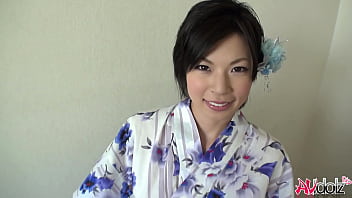 Japanese woman in kimono sucks cock outdoors uncensored