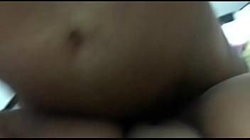 Esposa putinha levando socada