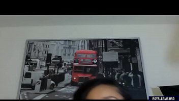 Oiled up latina with huge bubblebutt