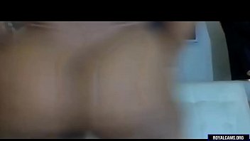 Oiled up latina with huge bubblebutt